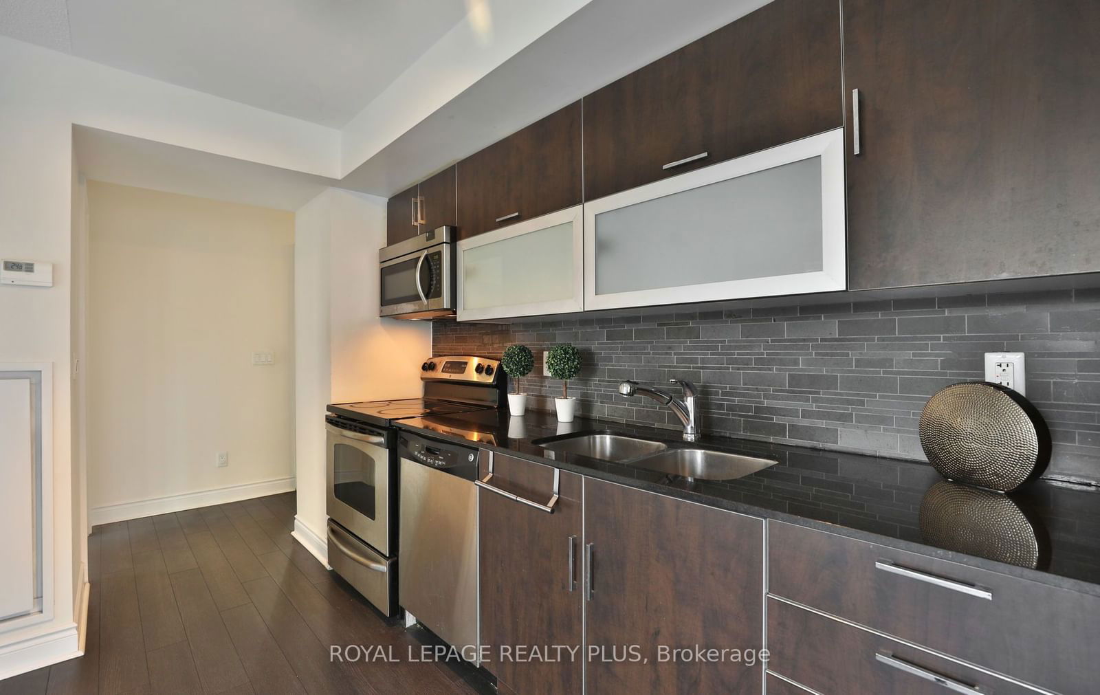 28 Ted Rogers Way, unit 309 for rent