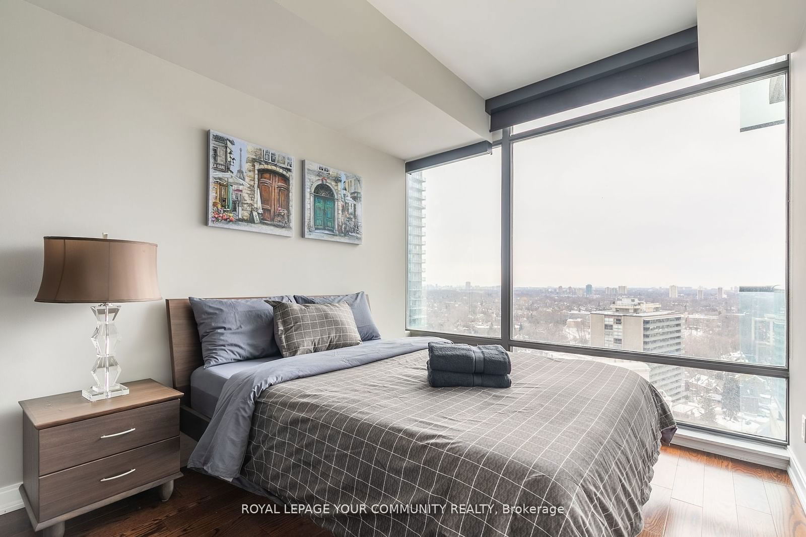 18 Yorkville Ave, unit 1801 for rent