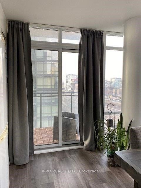 4K Spadina Ave, unit 1202 for rent