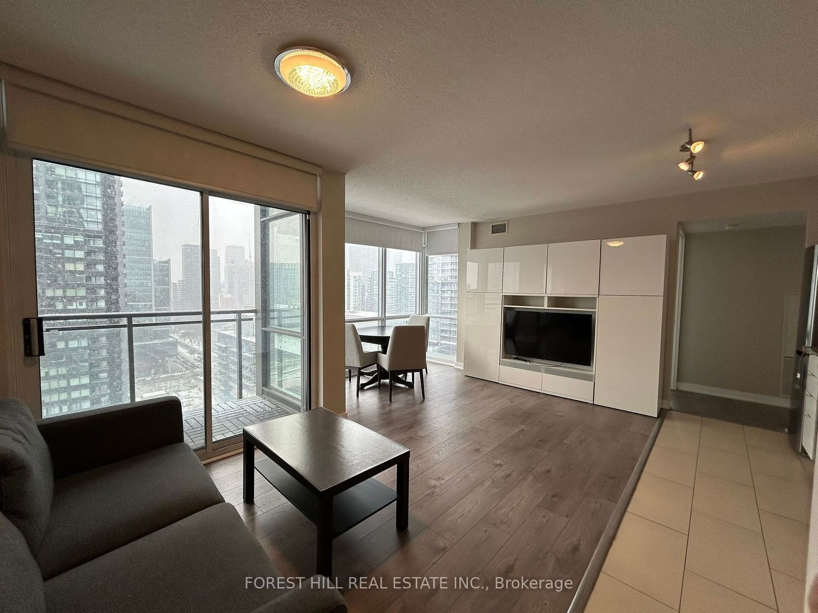 15 Fort York Blvd, unit 2906 for rent