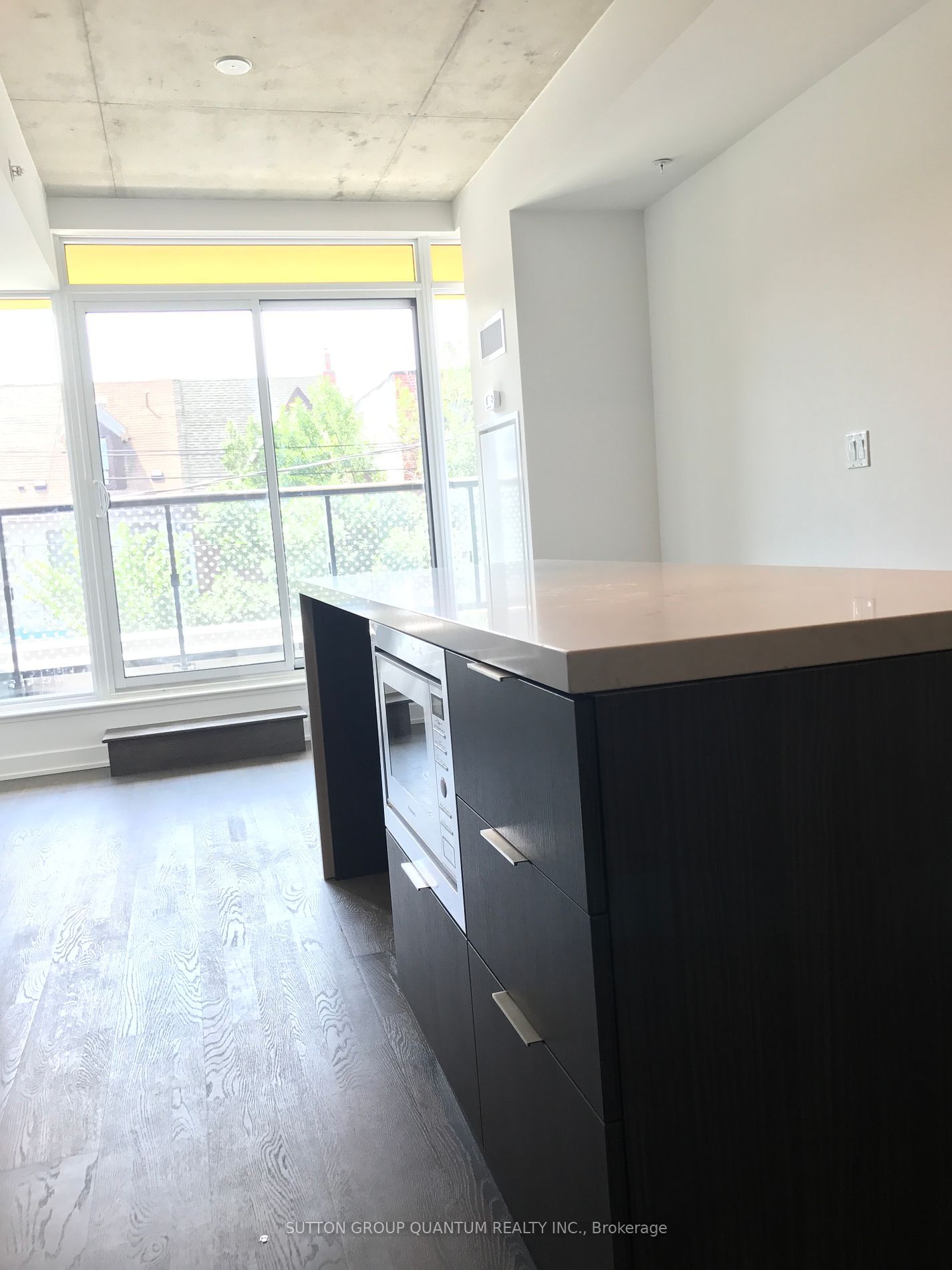 109 Ossington Ave, unit 205 for rent