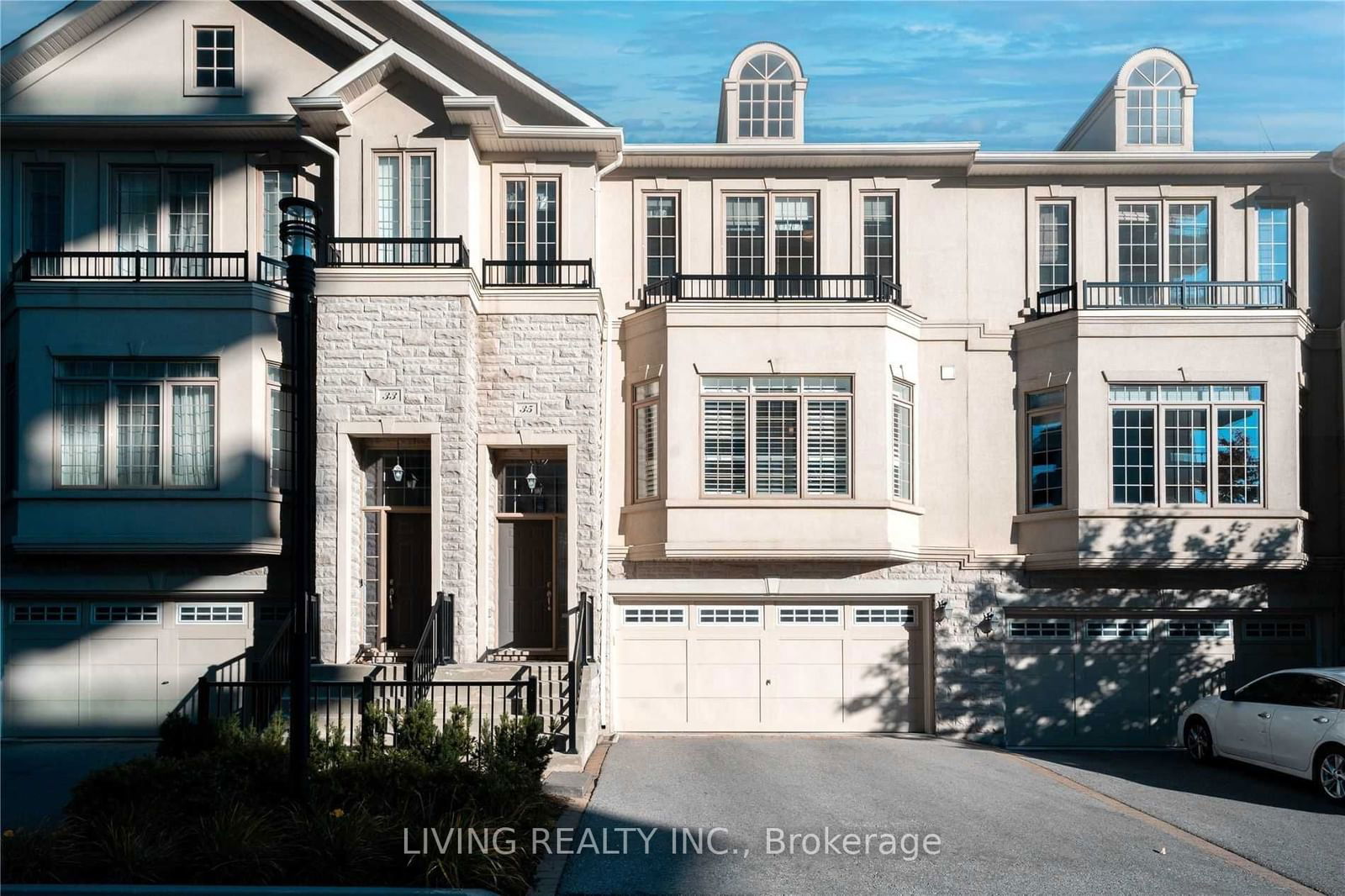 21 Bloorview Place Townhouses, North York, Toronto