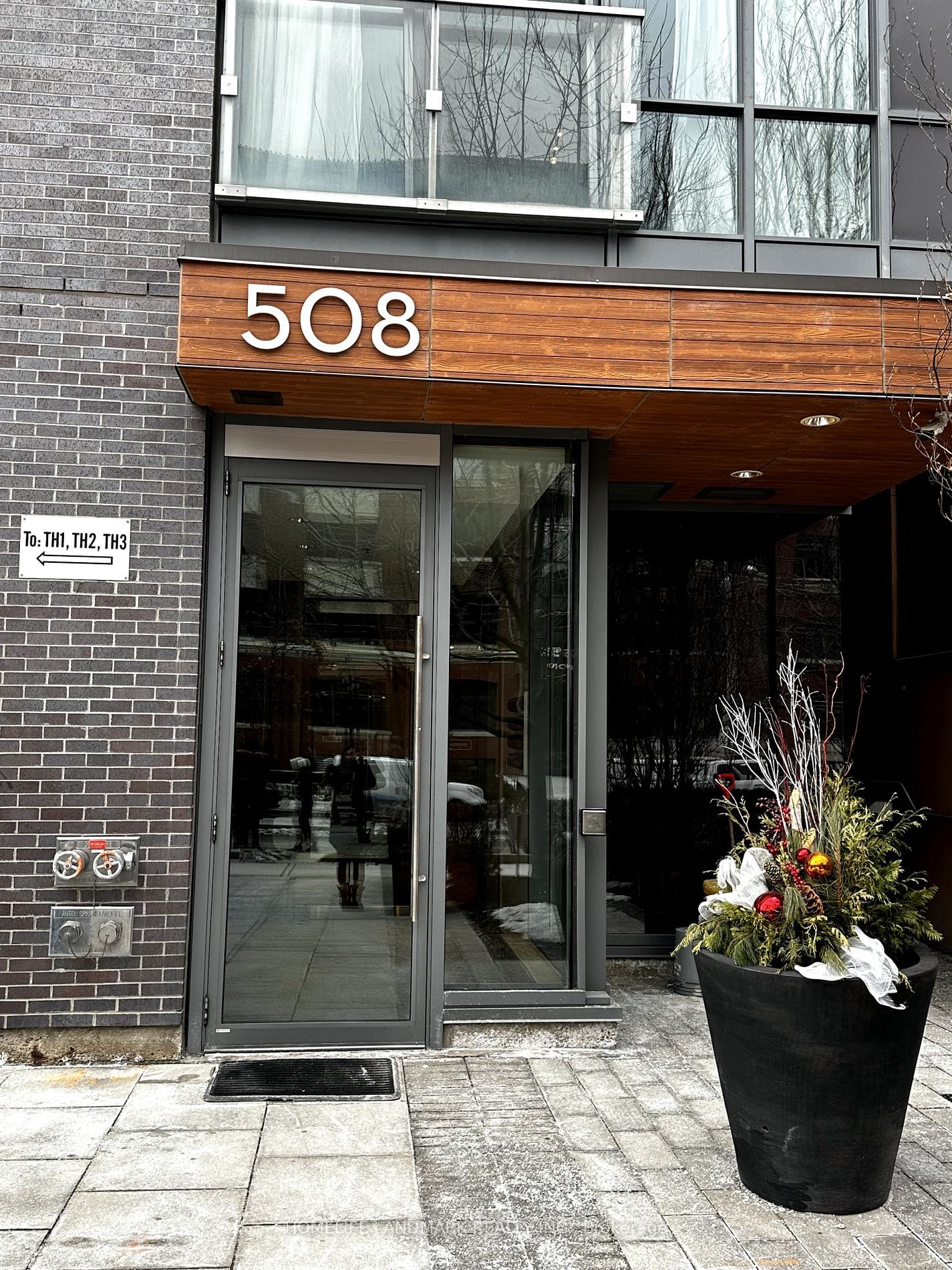 508 Wellington St W, unit 606 for rent