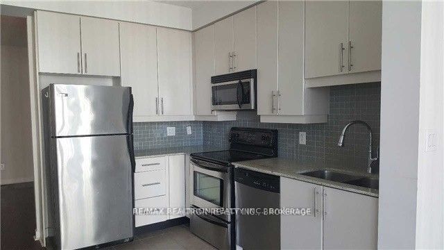 18 Harbour St, unit 2106 for rent