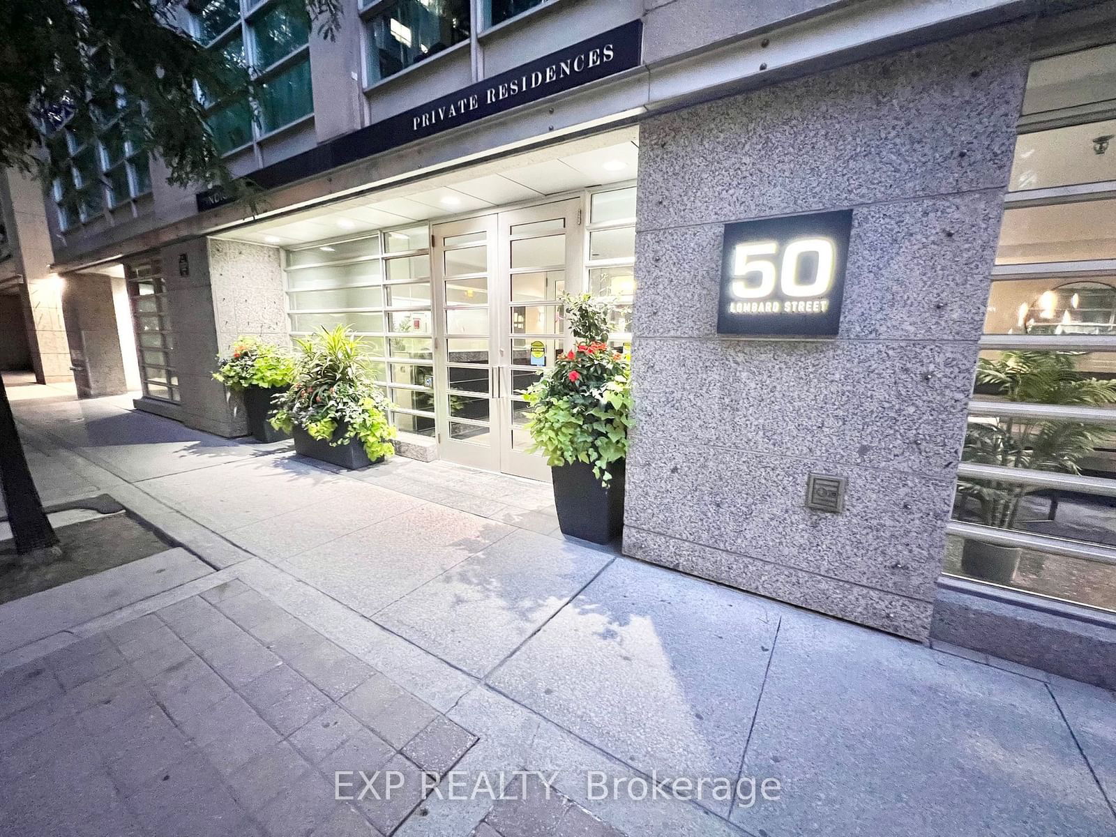 50 Lombard St, unit 1605 for rent