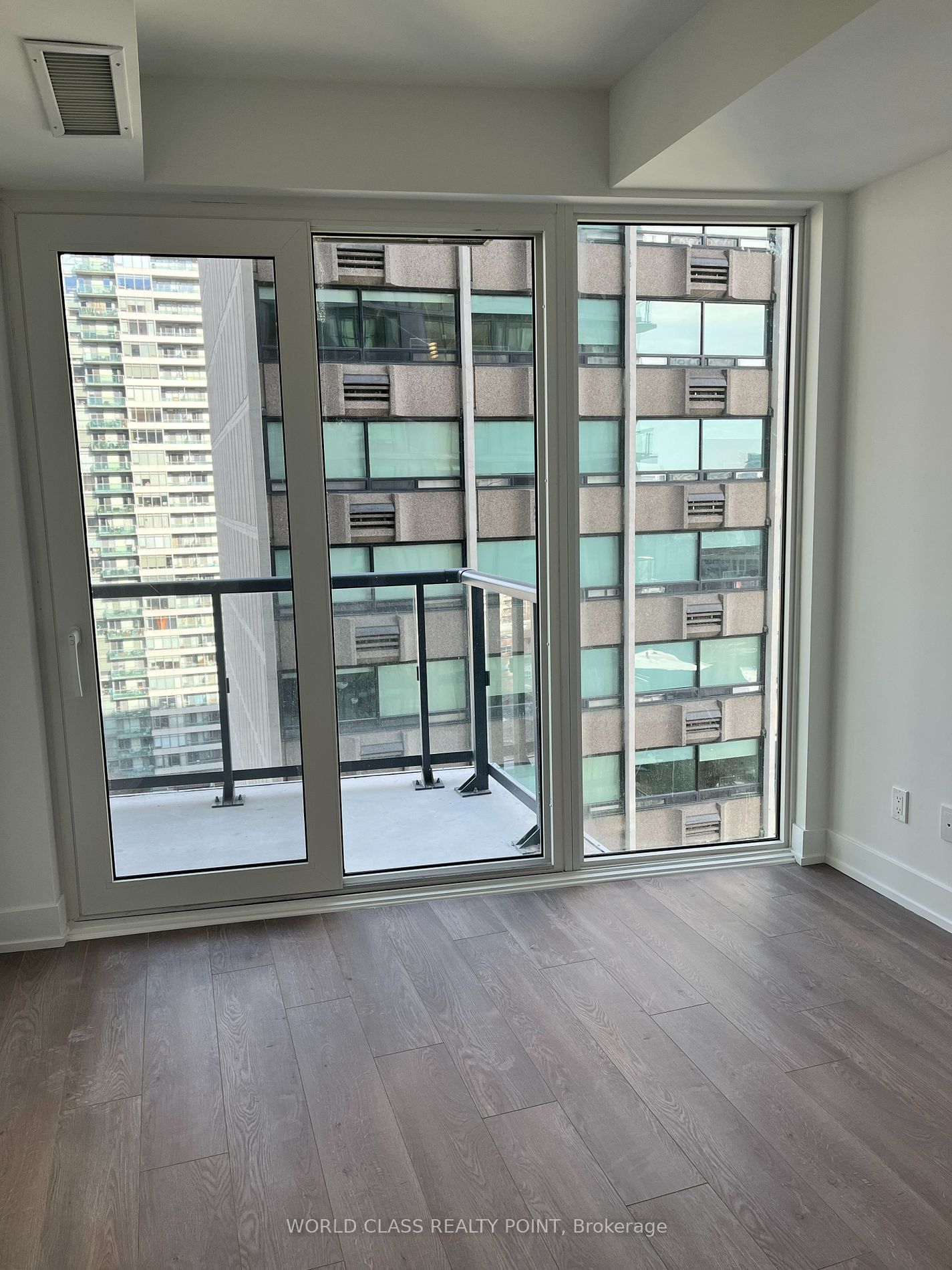 308 Jarvis St, unit 1808 for rent