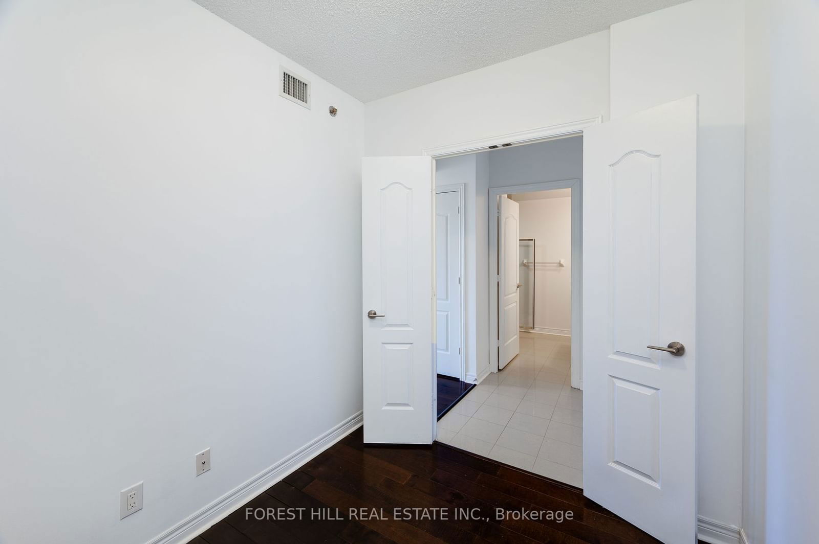 2756 Old Leslie St, unit 510 for sale