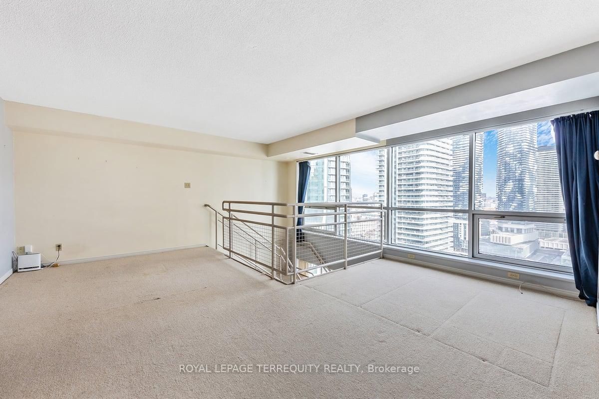 10 Yonge St, unit 2609 for sale