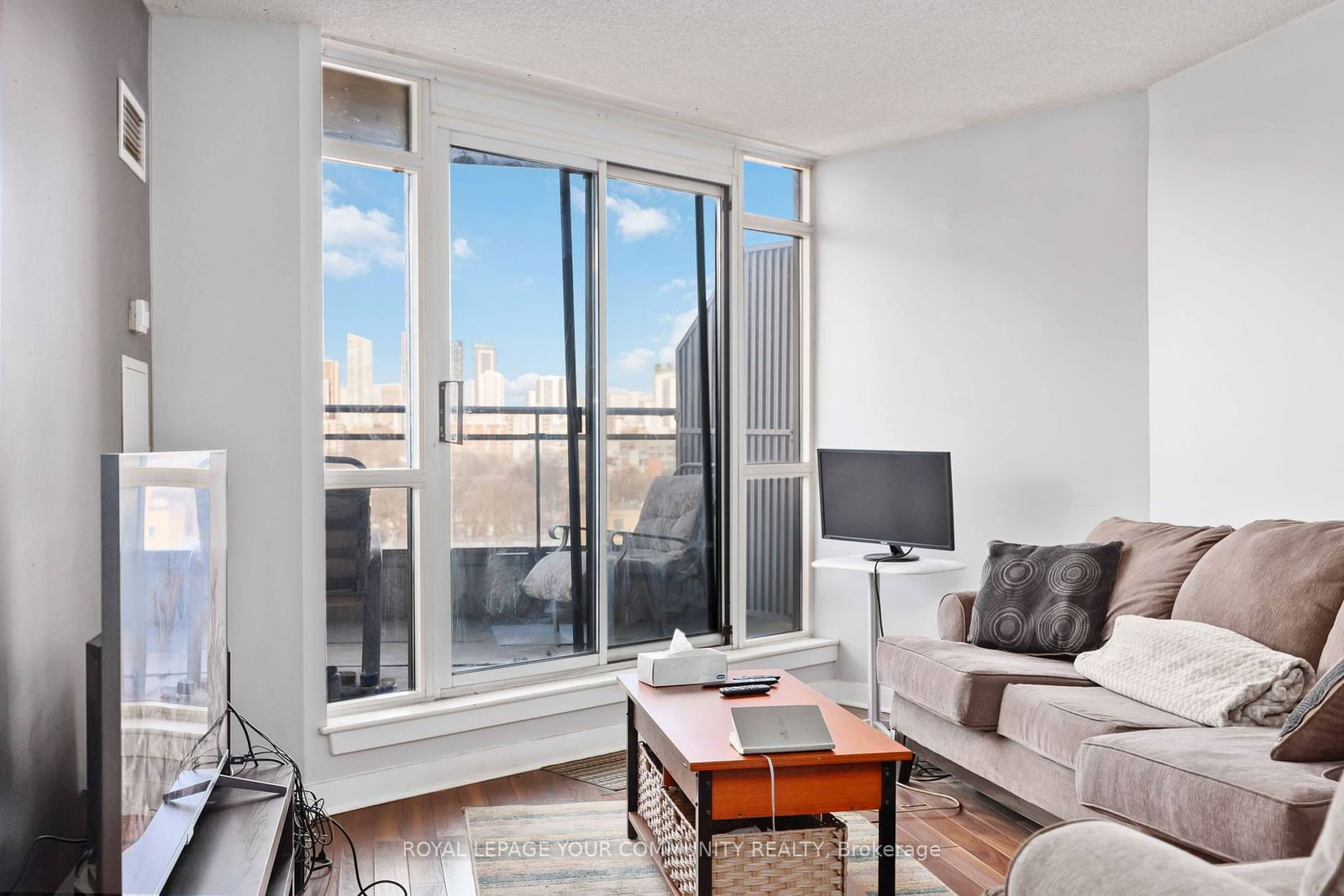 255 Richmond St E, unit 1010 for sale