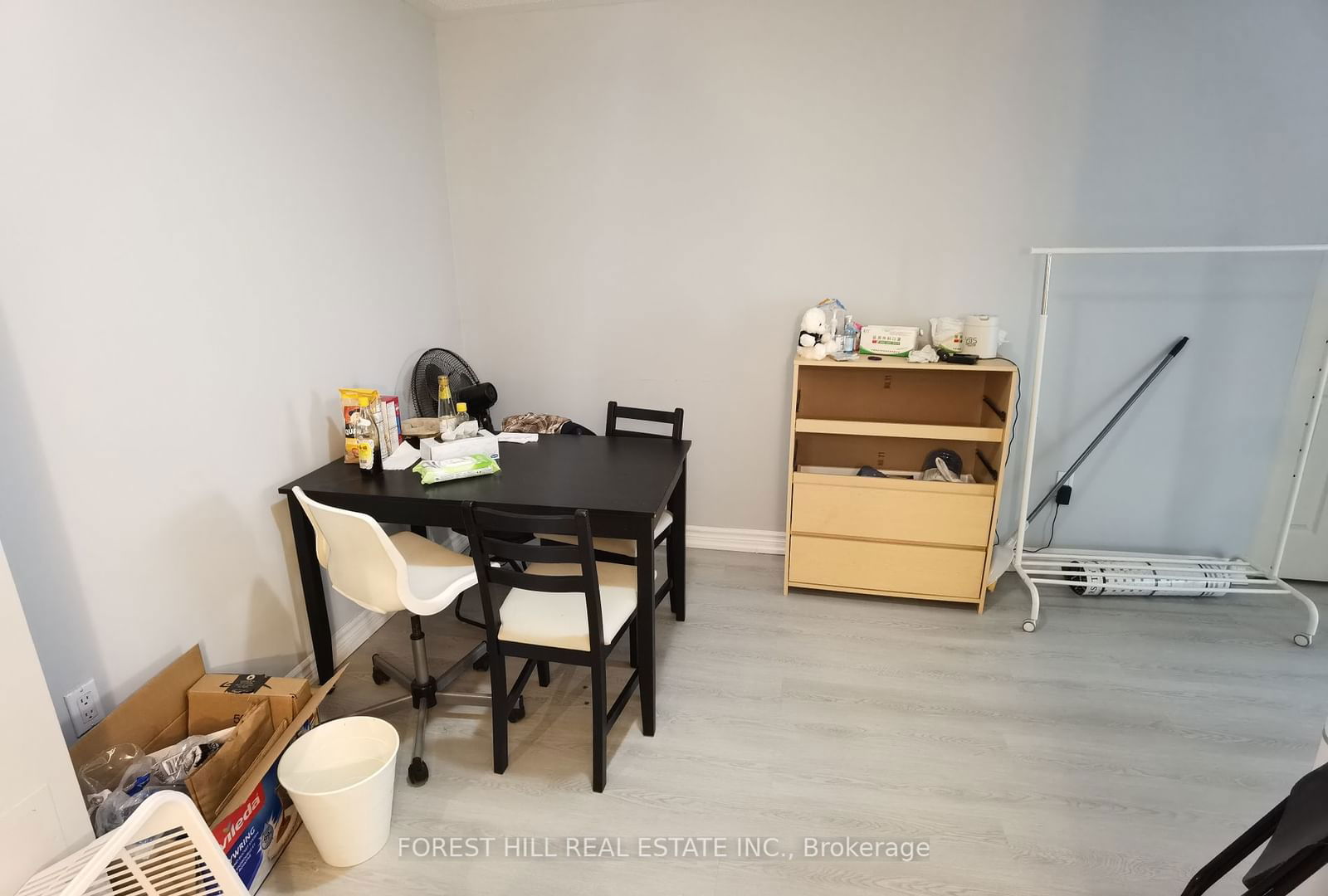 909 Bay St, unit 604-S for rent