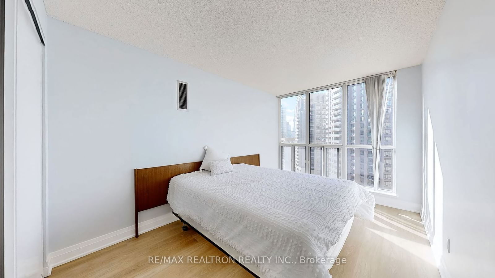 24 Wellesley St W, unit 1902 for sale