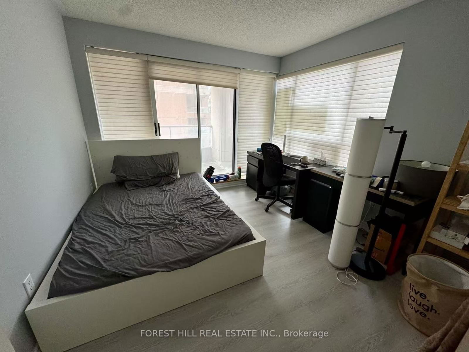 909 Bay St, unit 604-T for rent