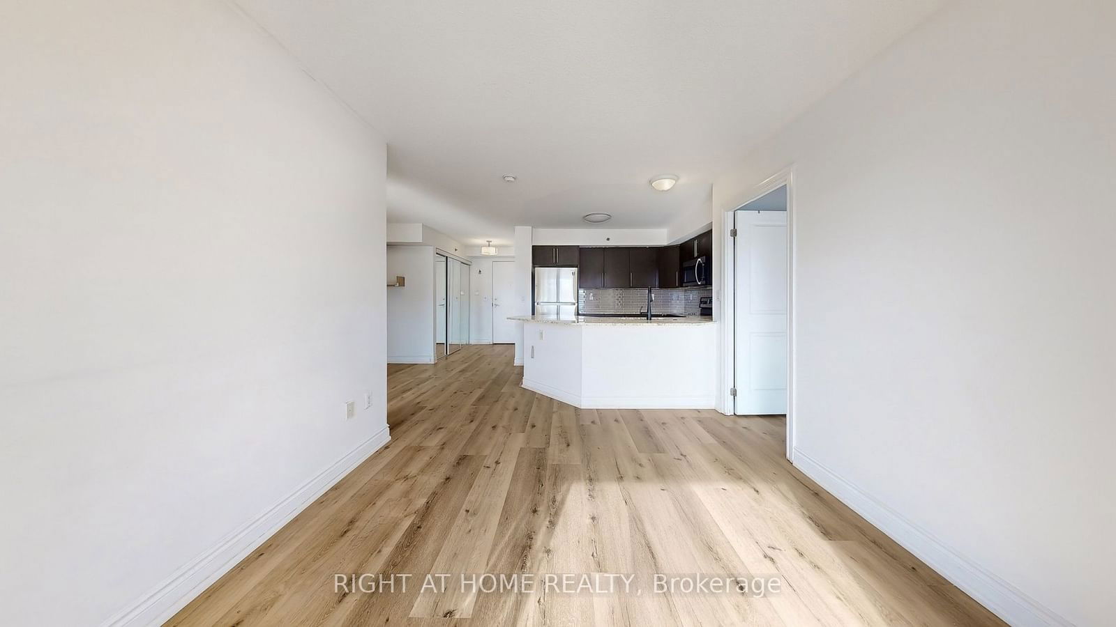 760 Sheppard Ave W, unit 212 for rent