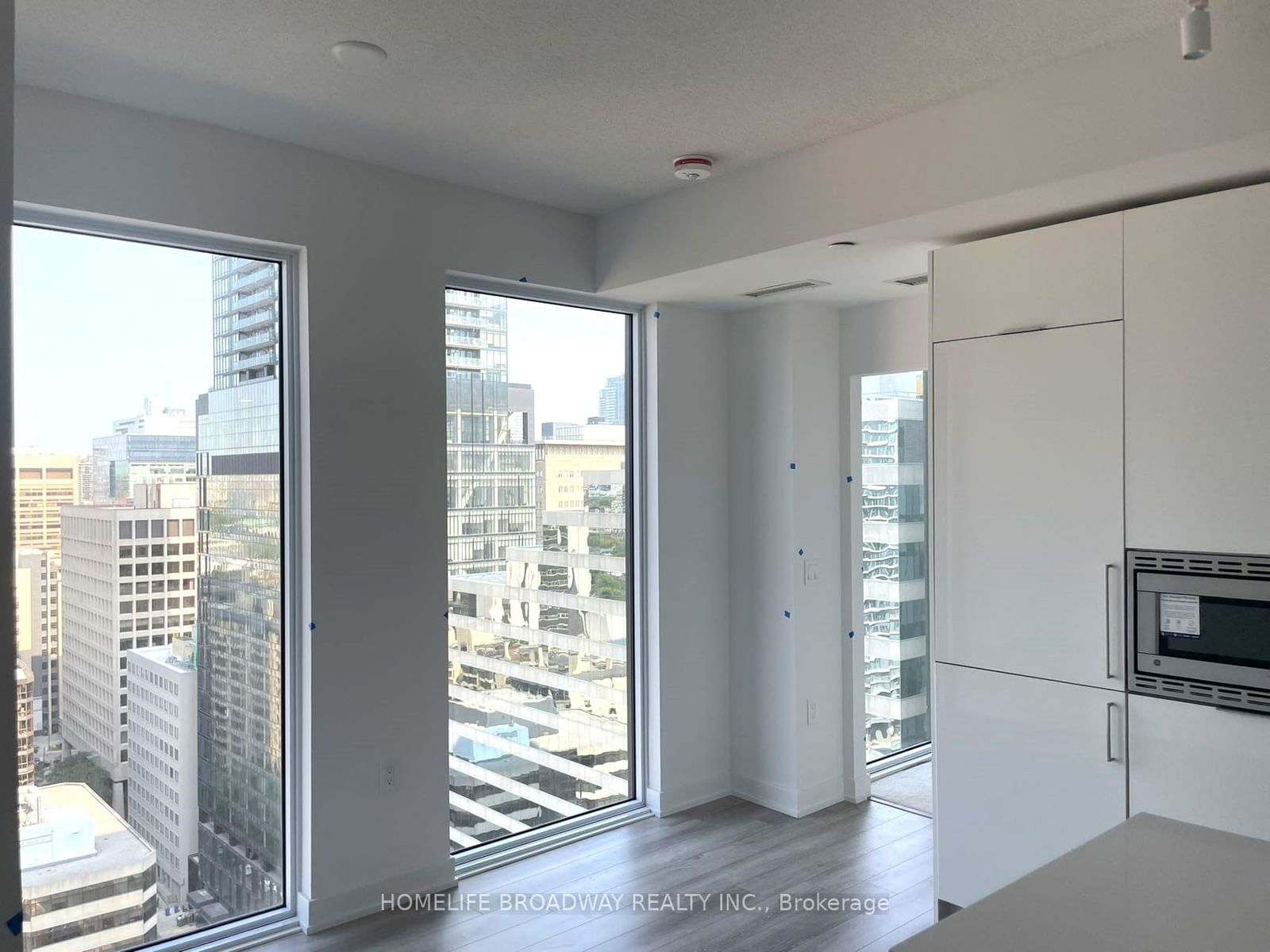 238 Simcoe St, unit 2309 for rent