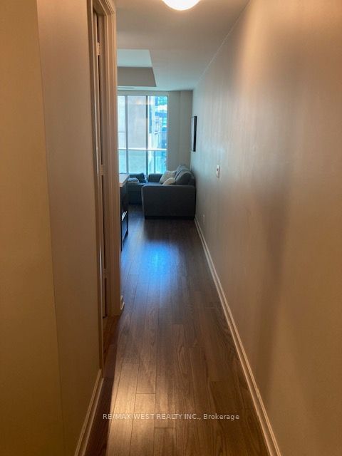 377 Madison Ave, unit 601 for rent