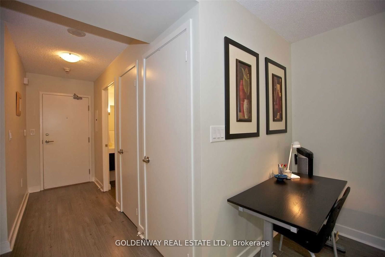 4K Spadina Ave, unit 721 for rent