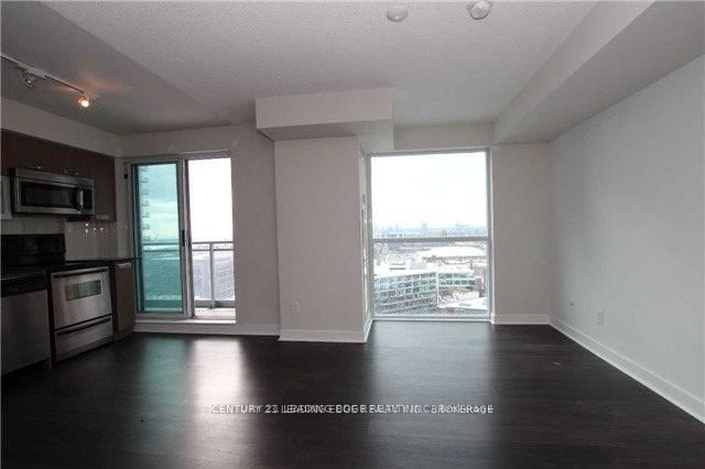 100 Western Battery Rd, unit 2104 for rent