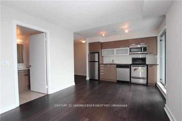 100 Western Battery Rd, unit 2104 for rent