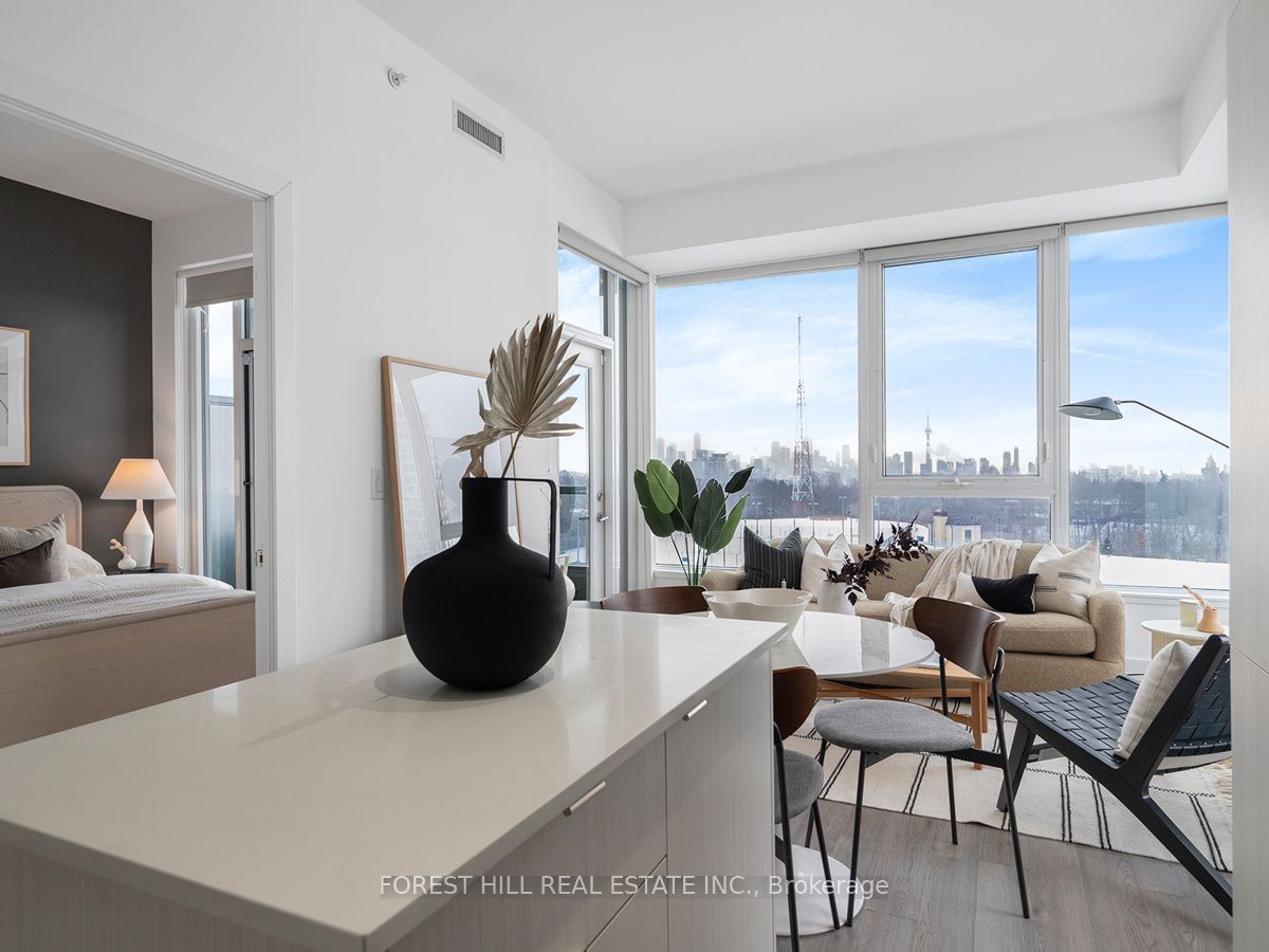 6 Parkwood Ave, unit 610 for sale