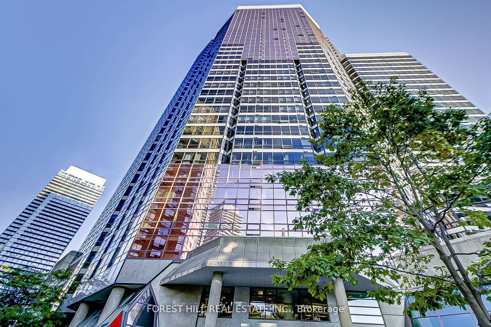 1001 Bay St, unit 519 for sale