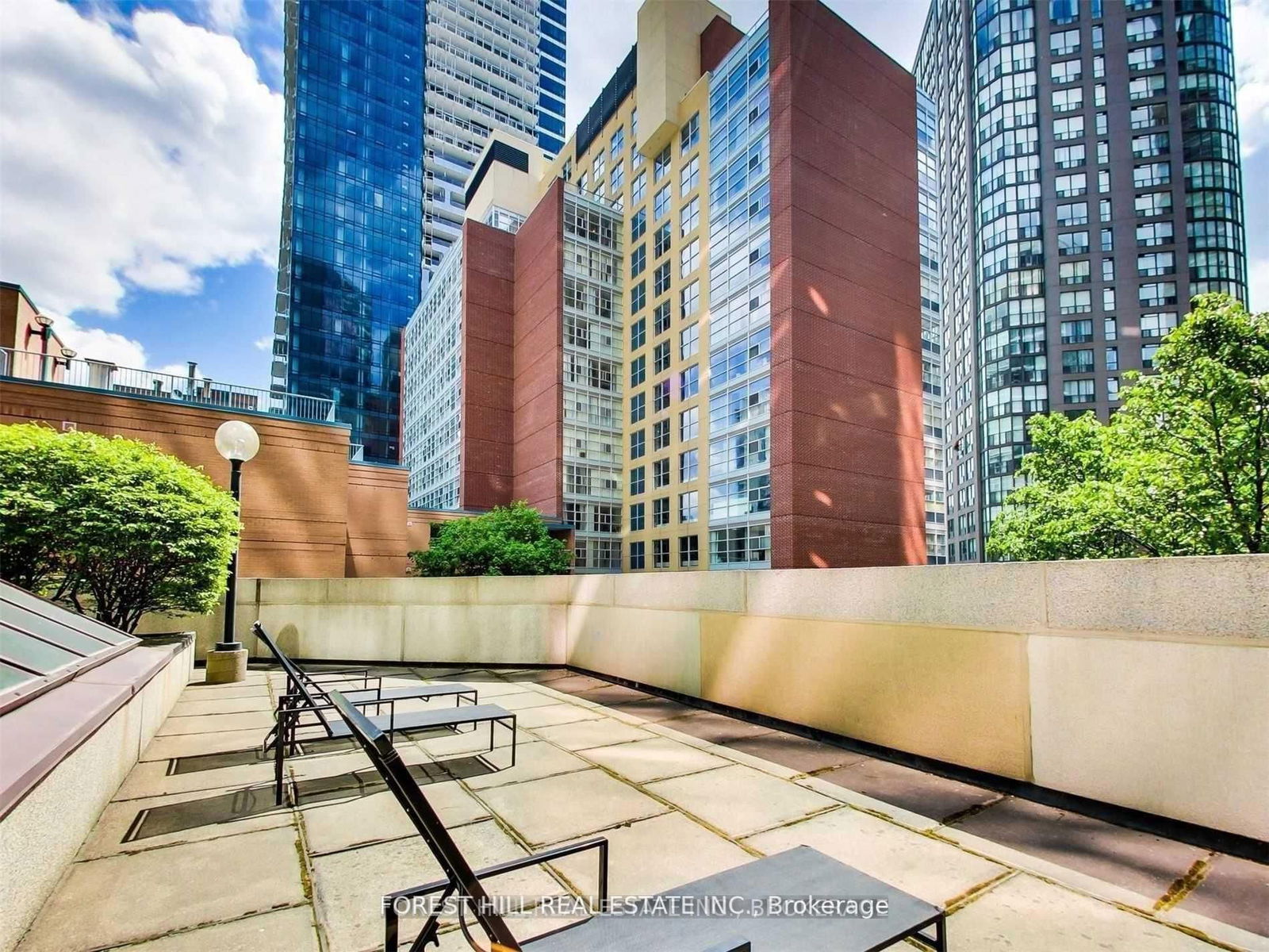 1001 Bay St, unit 519 for sale