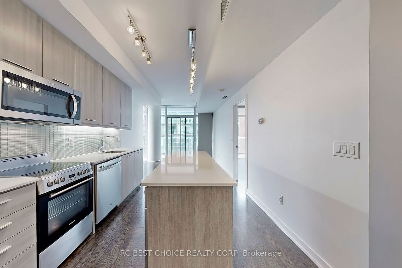 105 George St, unit 411 for rent