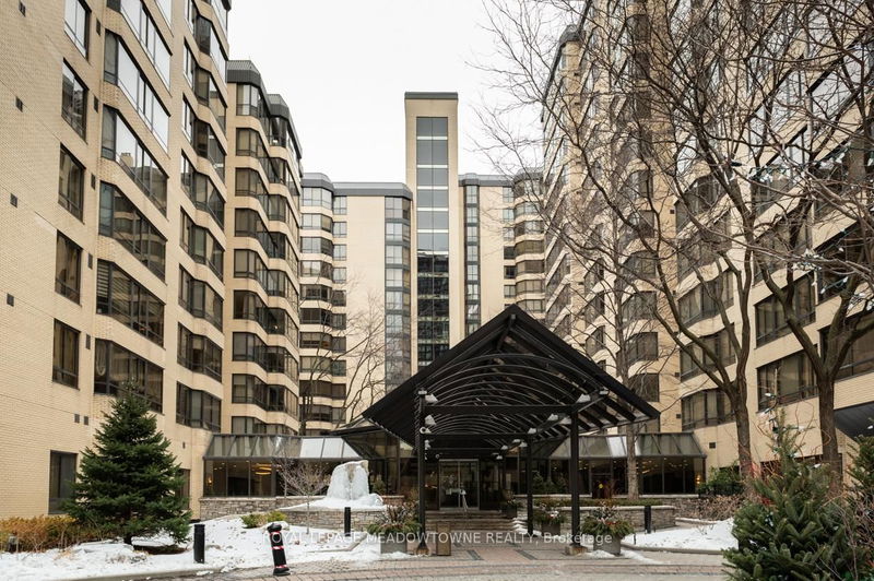 280 Simcoe St, unit 1109 for sale