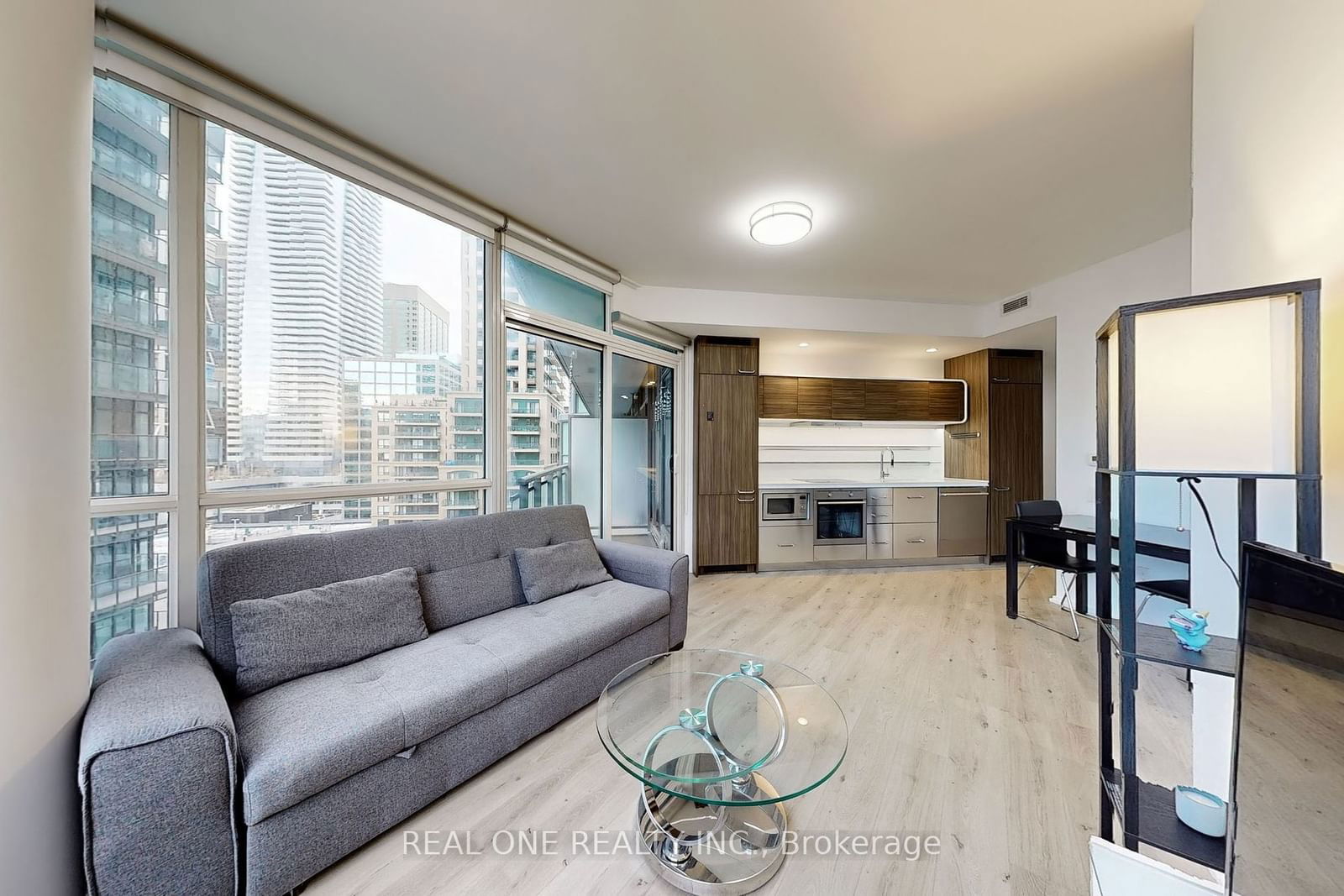 45 Charles St E, unit 1602 for sale