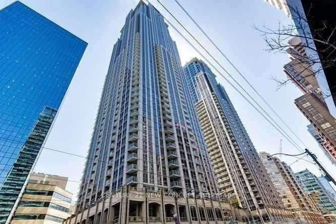 763 Bay St, unit 203 for rent