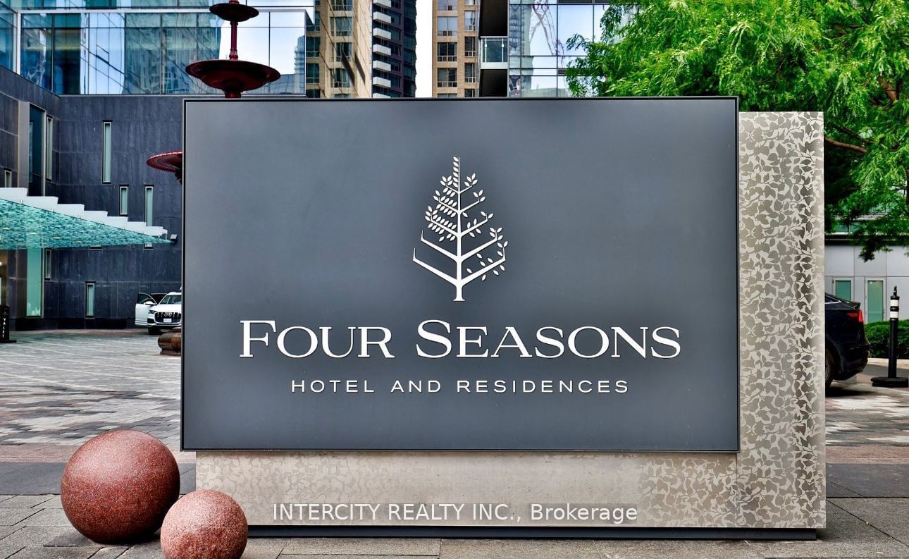 50 Yorkville Ave, unit 4001 for sale