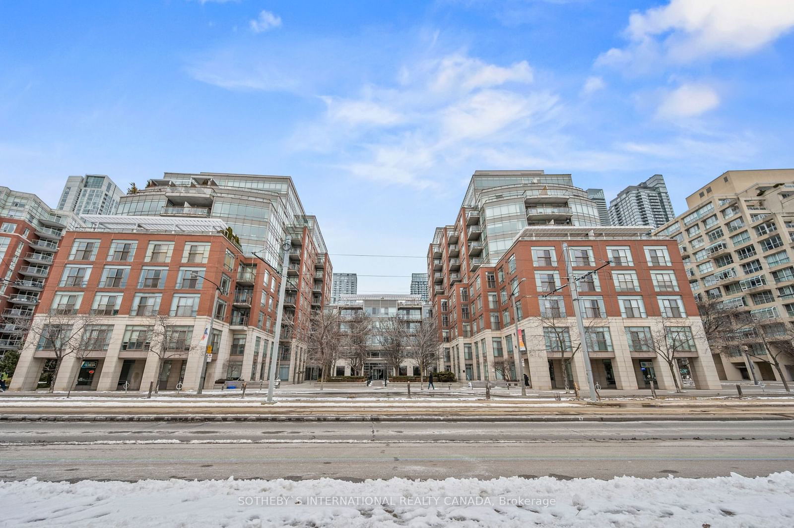 500 Queens Quay W, unit 405W for sale