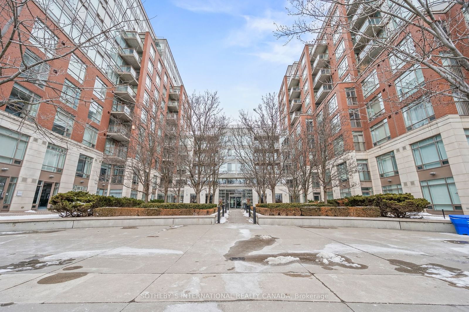 500 Queens Quay W, unit 405W for sale