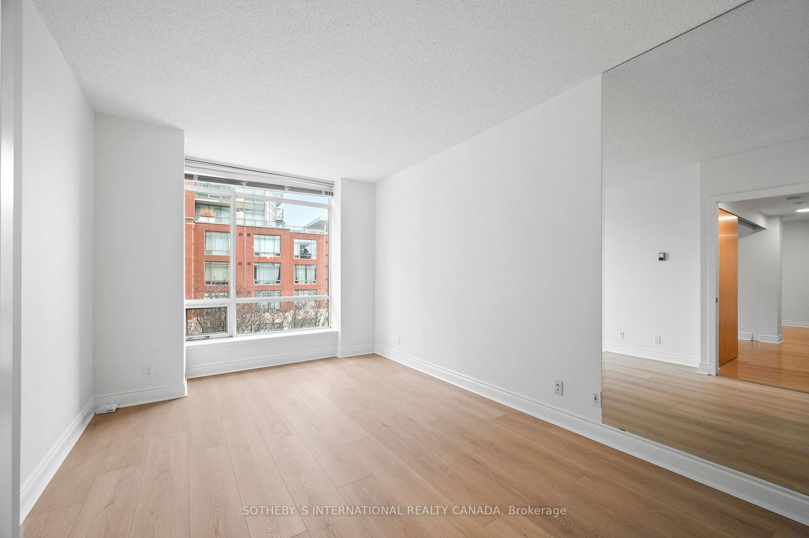 500 Queens Quay W, unit 405W for sale