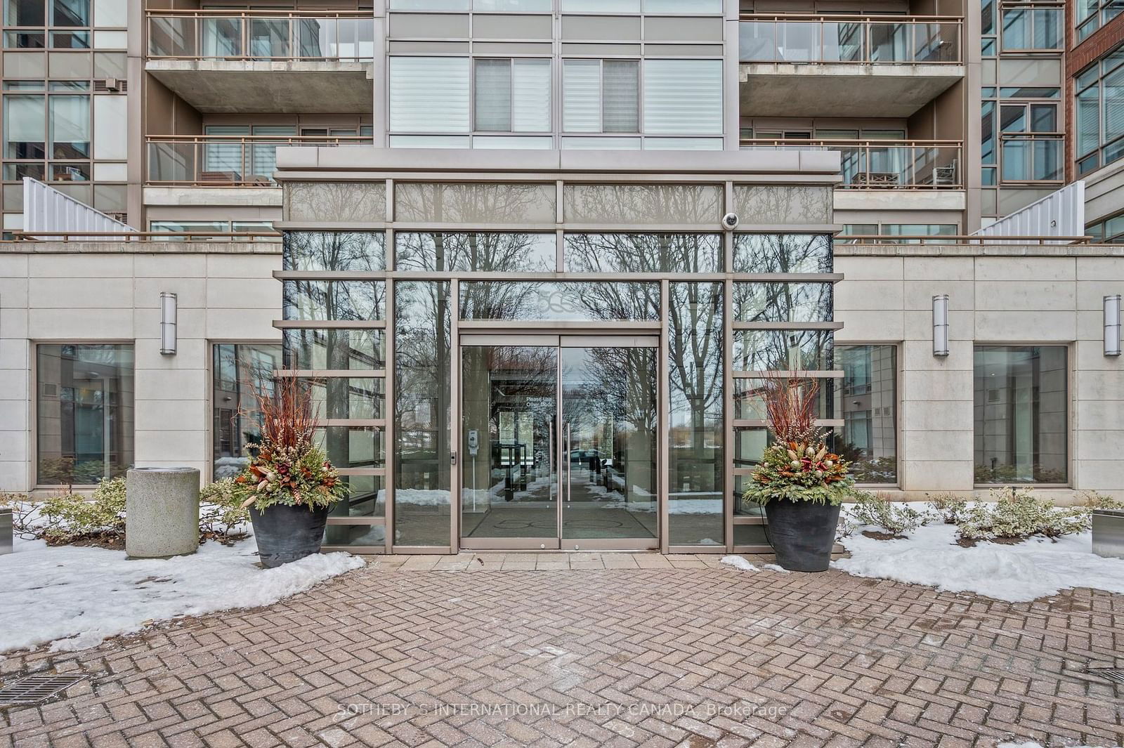 500 Queens Quay W, unit 405W for sale