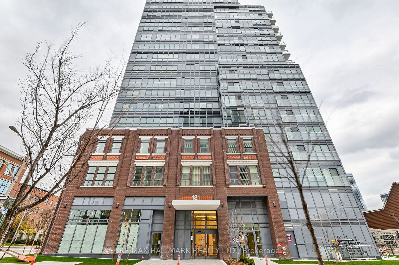 181 Huron St, unit 1301 for rent