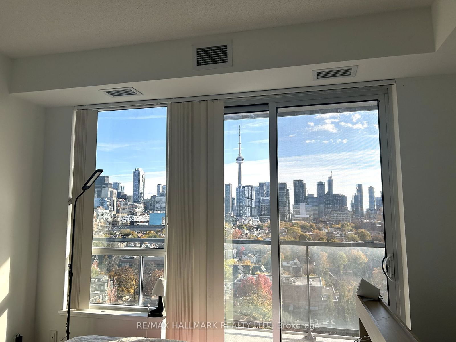 181 Huron St, unit 1301 for rent