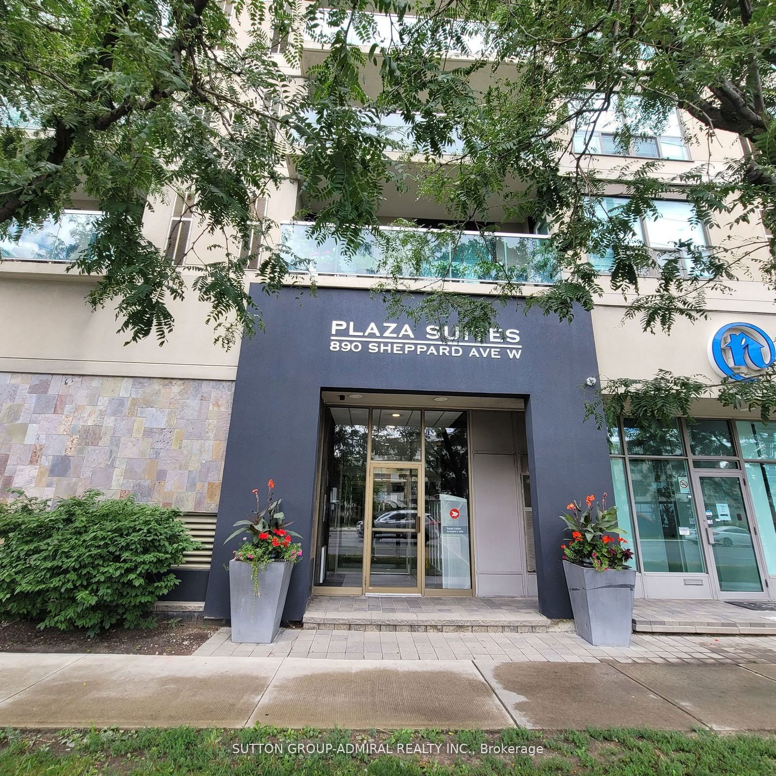 890 Sheppard Ave W, unit 114 for sale