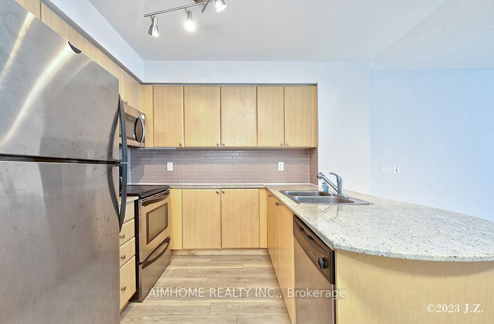 763 Bay St, unit 3407 for rent