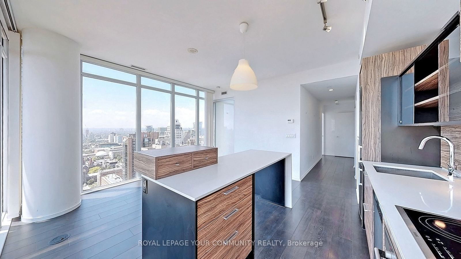 75 St Nicholas St, unit 2804 for rent