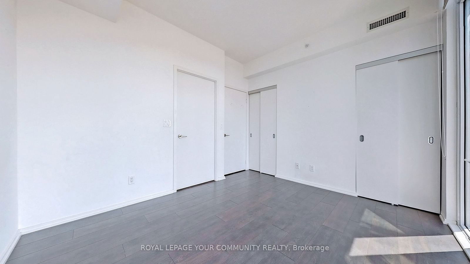 75 St Nicholas St, unit 2804 for rent