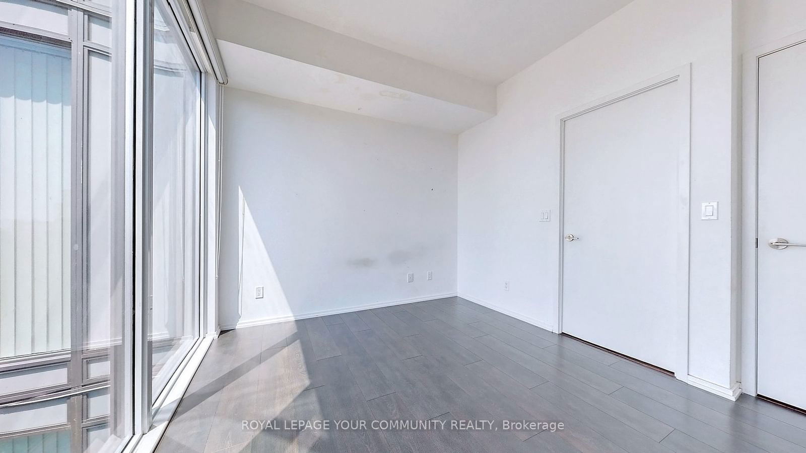 75 St Nicholas St, unit 2804 for rent