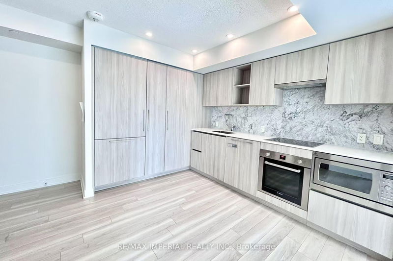 19 Bathurst St, unit 611 for sale