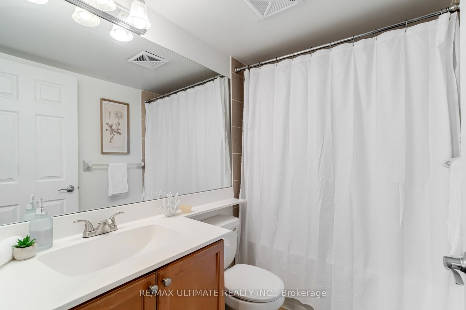 25 Greenview Ave, unit 319 for sale