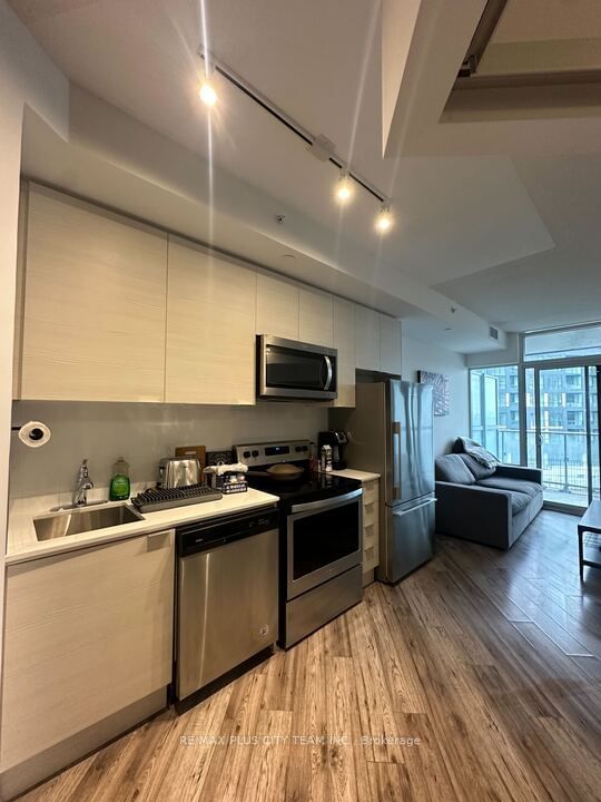 621 Sheppard Ave E, unit 537 for rent