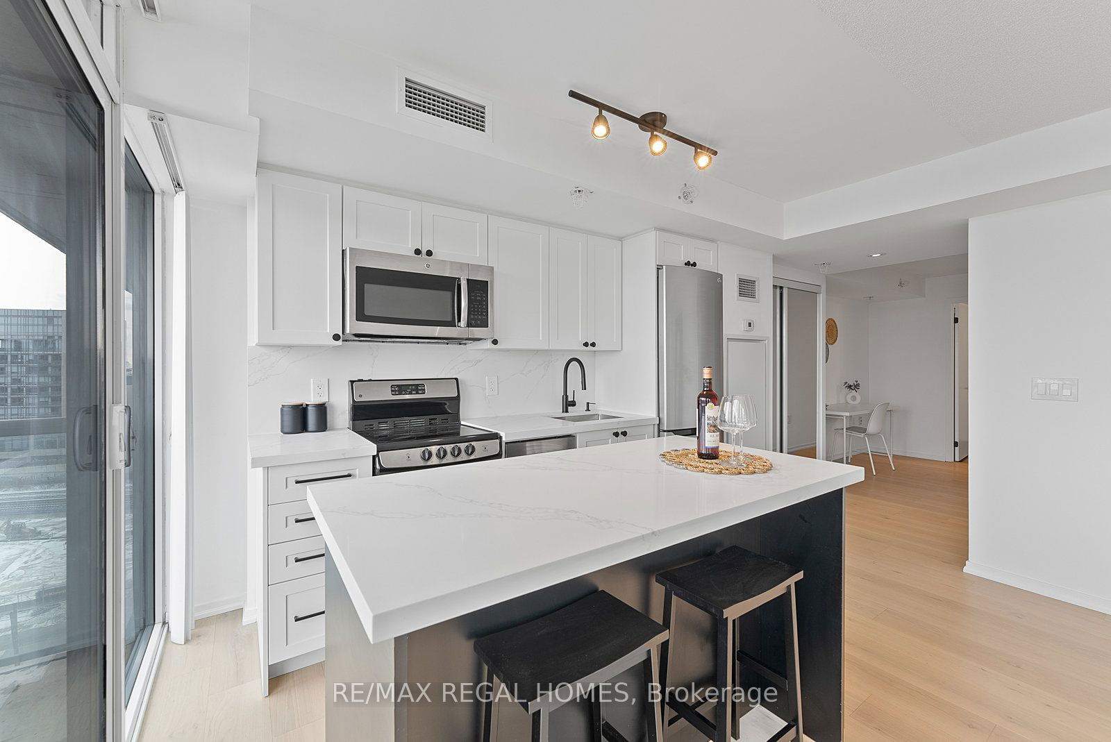 36 Lisgar St, unit 1201E for sale