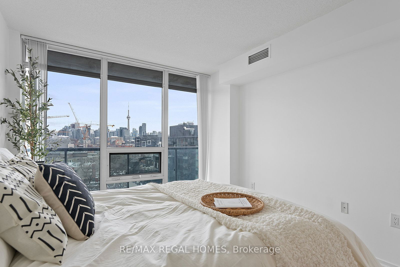 36 Lisgar St, unit 1201E for sale