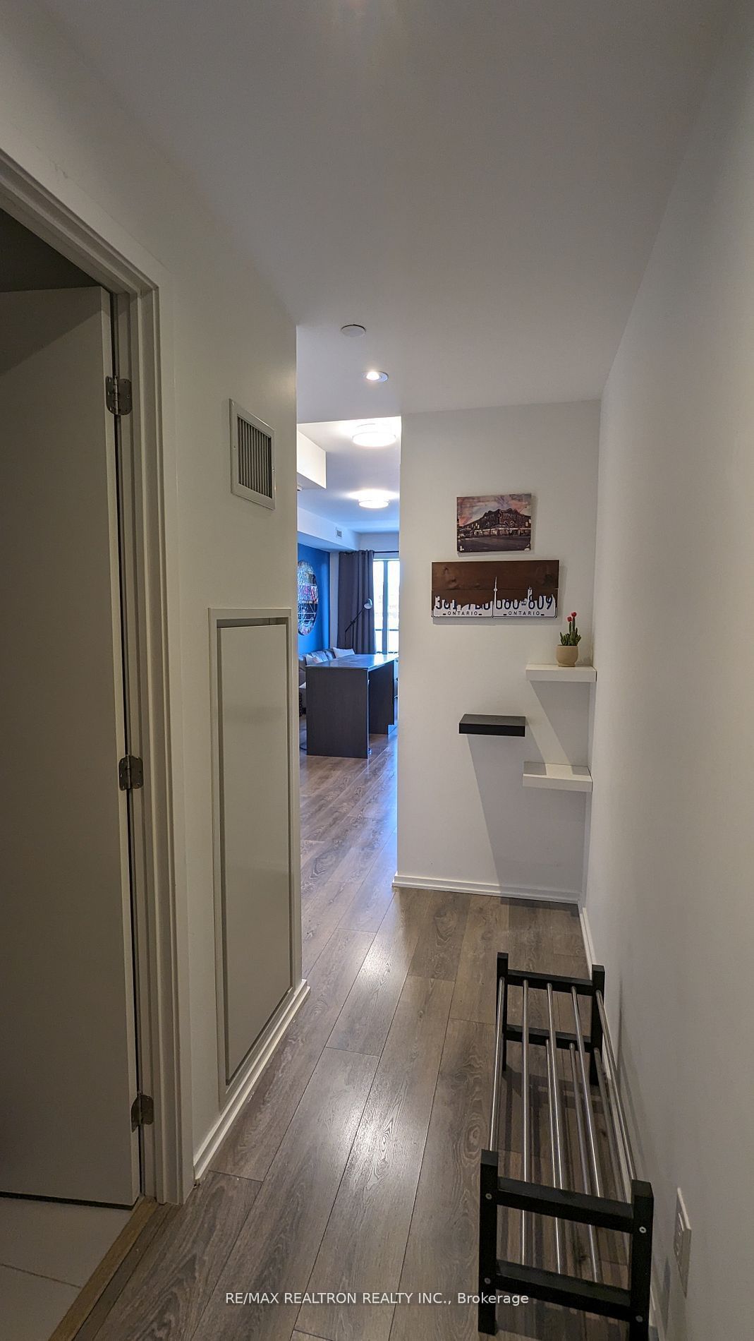 783 Bathurst St, unit 407 for rent