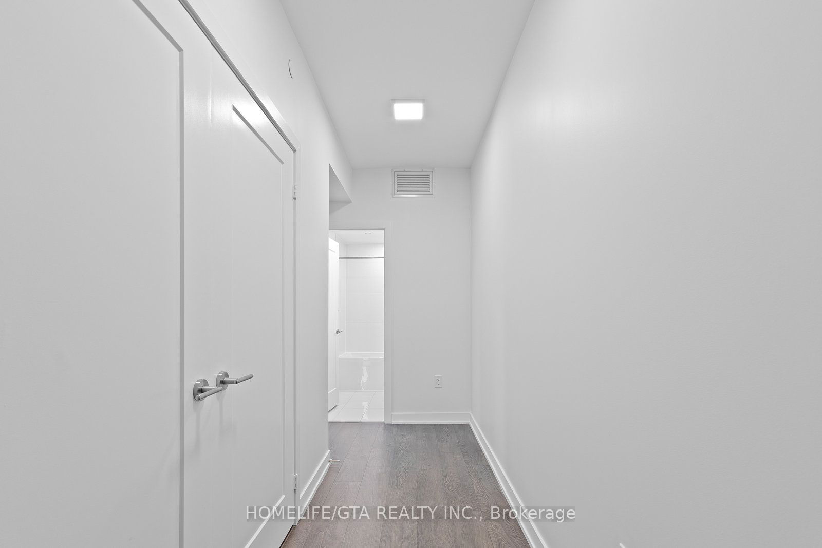 50 Mccaul St, unit 1014 for rent