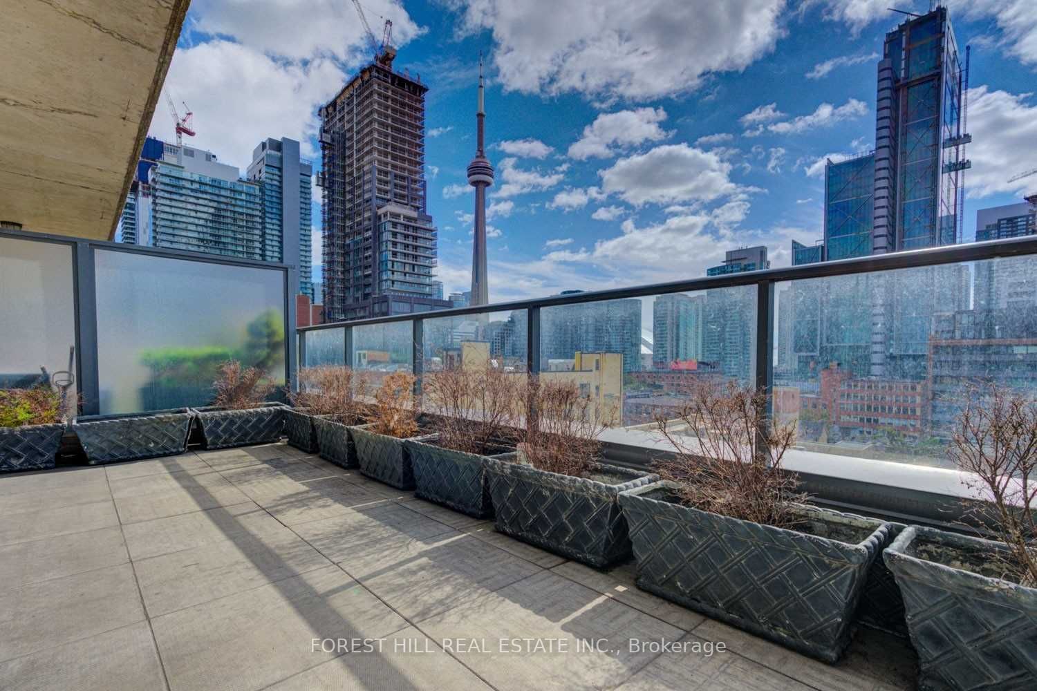 478 King St W, unit 807 for rent