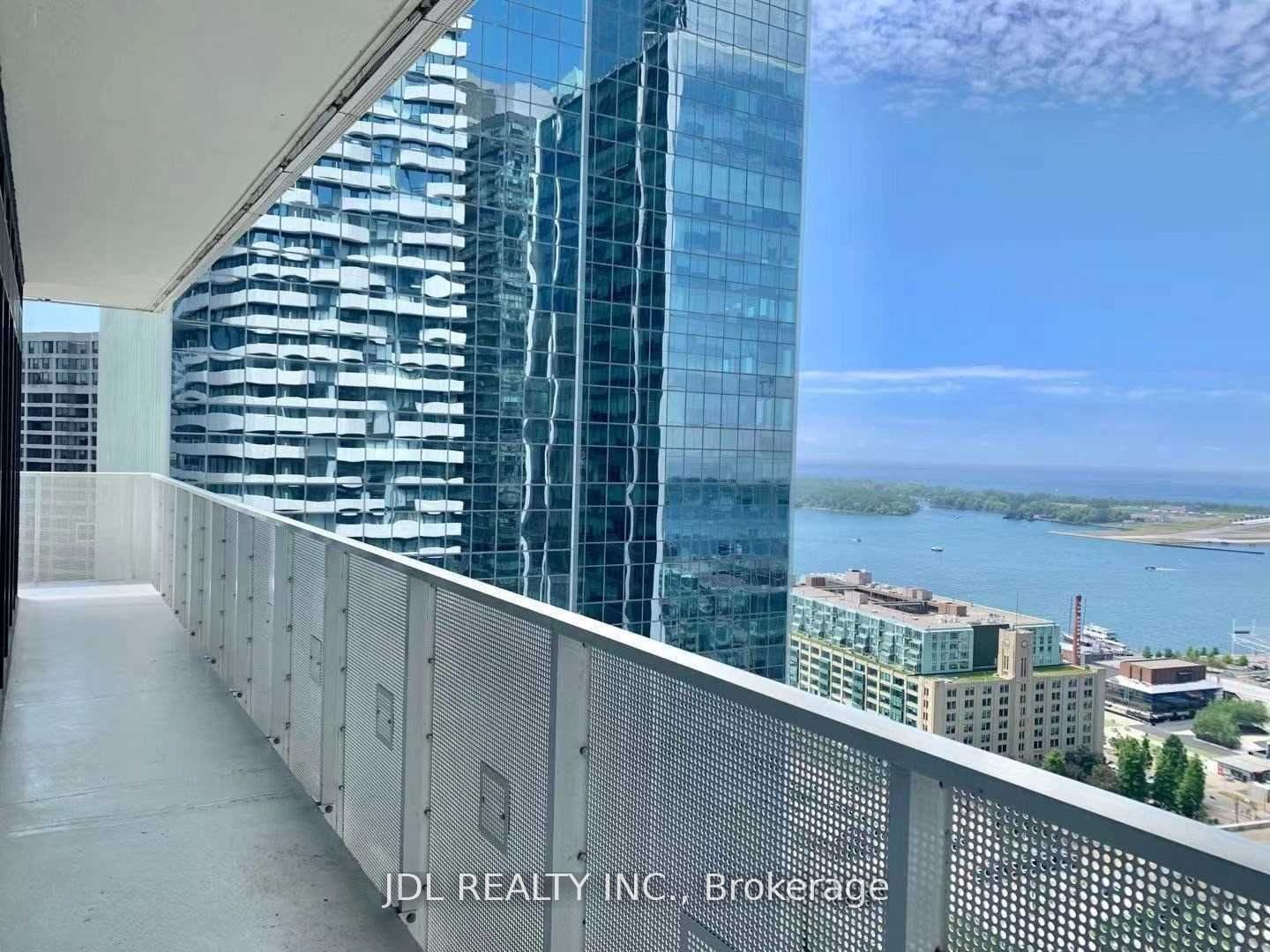 88 Harbour St, unit 3010 for rent